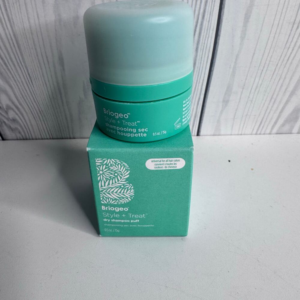 Briogeo Style + Treat Dry Shampoo Puff 0.5 oz Full Size Universal Hair Care -New